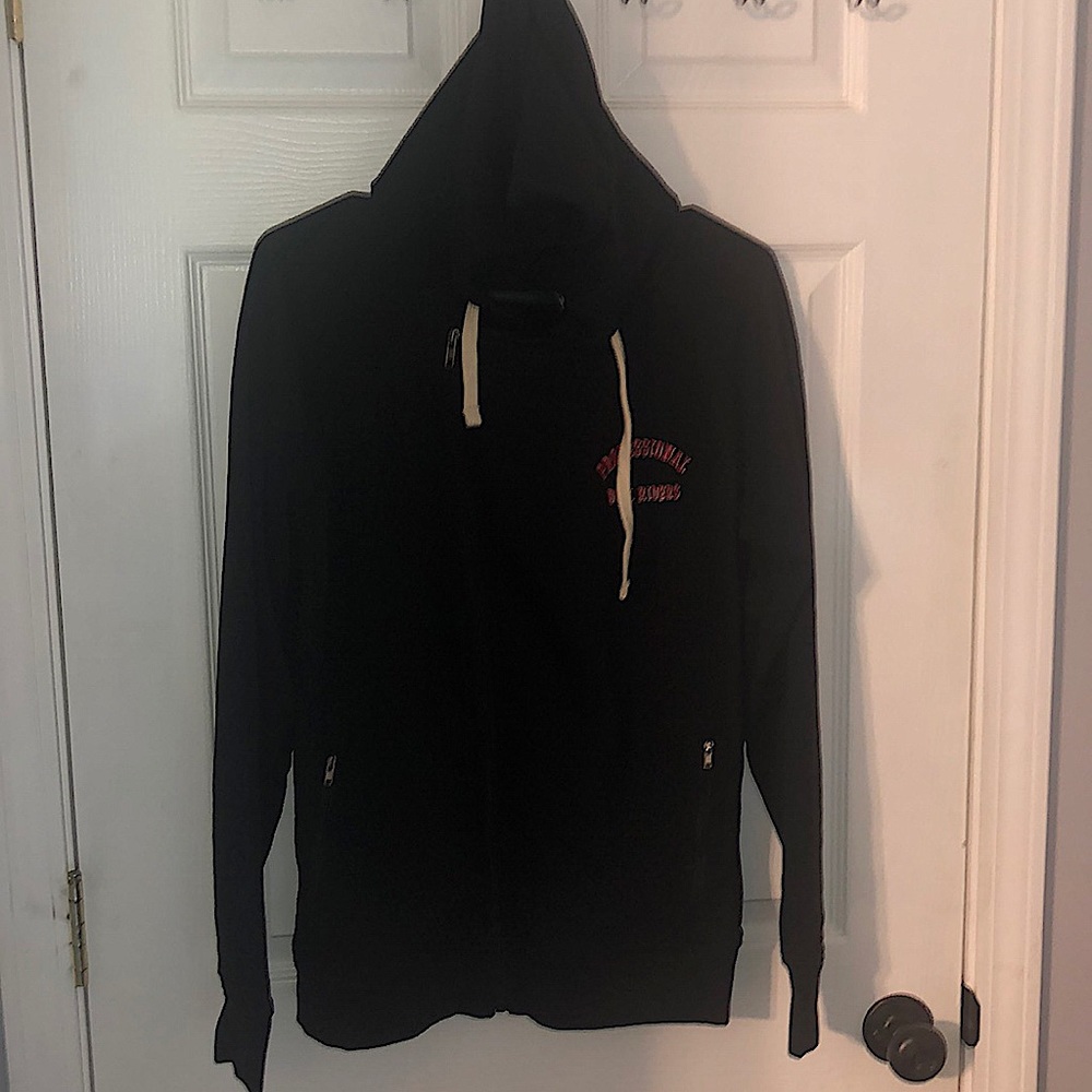 Ladies’ jacket. Brand new. Size Medium.